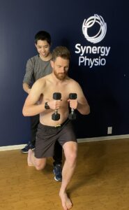 Dumbbell lunge with Thoracic Ring Training